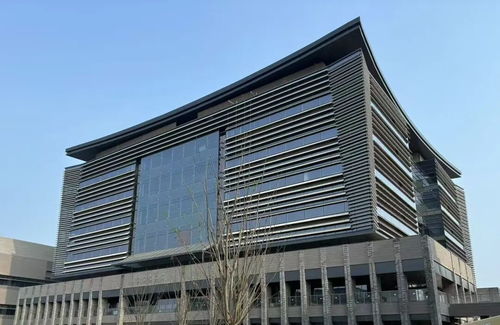 河钢新材料装饰书香空间，颜值与实力并存